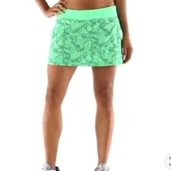 Patagonia Nine Trails Green Geometric Design Running Skirt Skort Tennis Size S - Picture 16 of 16